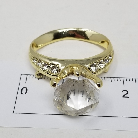 AJC Engagement Ring Brooch Pin Gold Tone Rhinestones Acrylic Retro Oversize Vtg - Picture 6 of 12